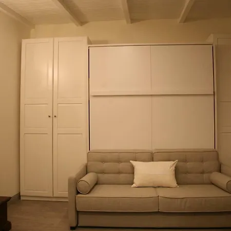 Corradi 37 Apartamento *