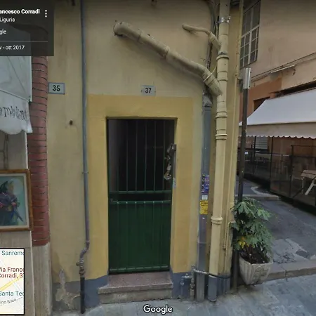 Corradi 37 Apartamento