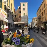Corradi 37 Lägenhet Sanremo