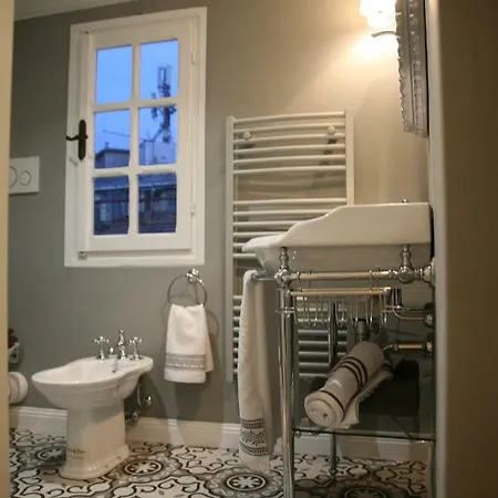 Corradi 37 Apartment